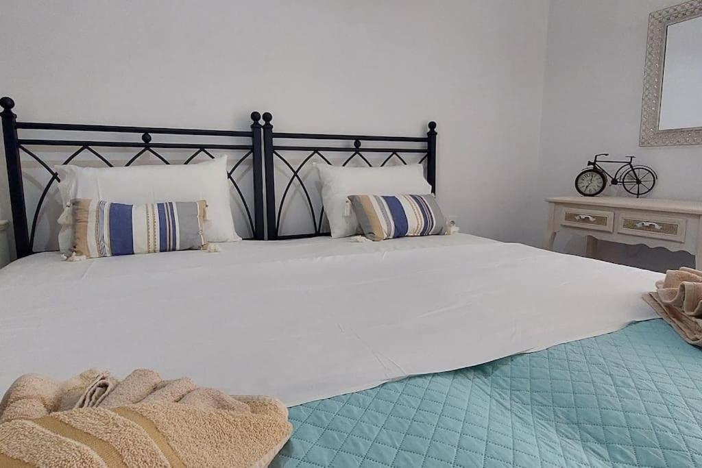 Old Port View Apartment, Διαμέρισμα Στο Κέντρο 2 Υπνοδωματίων コルフ島 エクステリア 写真