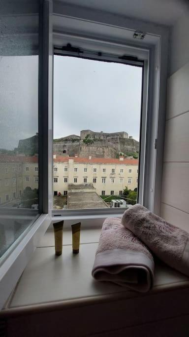 Old Port View Apartment, Διαμέρισμα Στο Κέντρο 2 Υπνοδωματίων コルフ島 エクステリア 写真